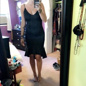 BLACK SCALLOPED MIDI DRESS